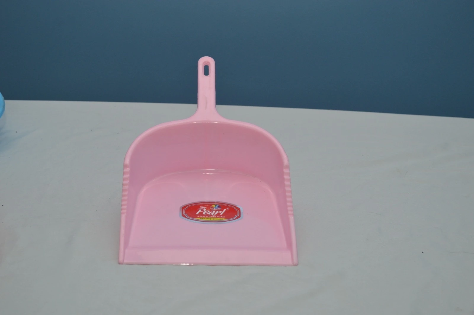 Handled Dustpan