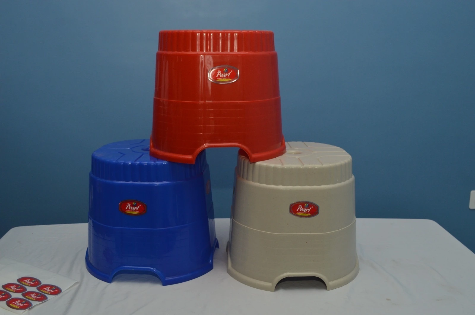 Ribbed Round Stool